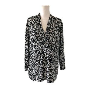 Chico’s 3 XL blouse black and white v-neck 3/4 sleeves